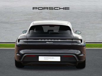 Porsche Taycan 