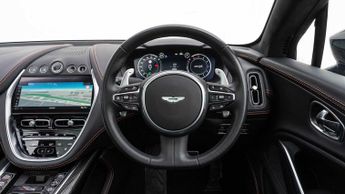 Aston Martin DBX 