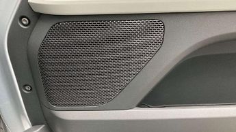 Land Rover Defender XS Edition