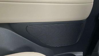 Land Rover Defender XS Edition