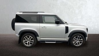 Land Rover Defender XS Edition