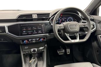 Audi Q3 Black Edition