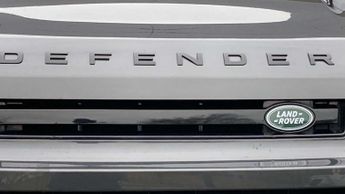 Land Rover Defender X-Dynamic SE