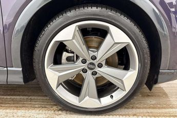 Audi Q4 Black Edition