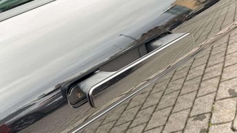 Land Rover Range Rover Evoque R-Dynamic SE