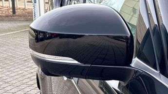 Land Rover Discovery R-Dynamic SE