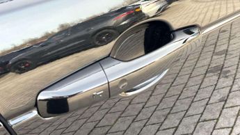 Land Rover Discovery R-Dynamic SE