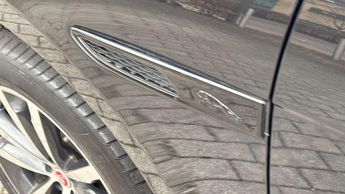 Jaguar F-PACE R-Dynamic SE