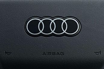 Audi Q4 Black Edition