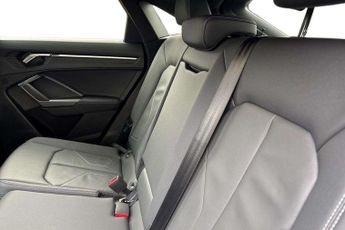 Audi Q3 Black Edition