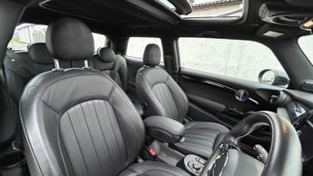 MINI Hatchback Cooper S Level 3