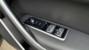 Jaguar F-PACE R-Dynamic HSE Black