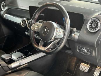 Mercedes-Benz EQB AMG Line