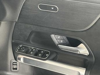 Mercedes-Benz EQB AMG Line