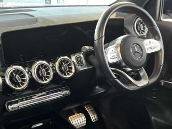 Mercedes-Benz EQB AMG Line