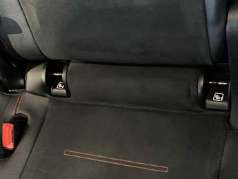 Mercedes-Benz EQB AMG Line