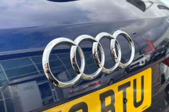 Audi Q3 Black Edition