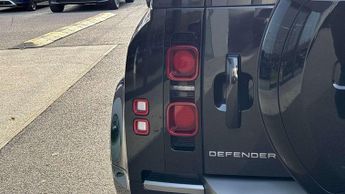Land Rover Defender X-Dynamic S