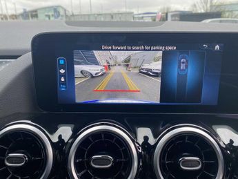 Mercedes-Benz GLA Sport