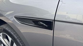 Jaguar F-PACE R-Dynamic HSE Black