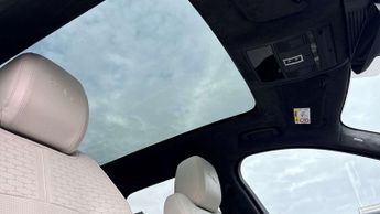 Jaguar F-PACE R-Dynamic HSE Black