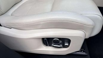 Jaguar F-PACE R-Dynamic HSE Black