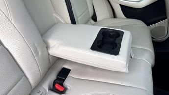 Jaguar F-PACE R-Dynamic HSE Black