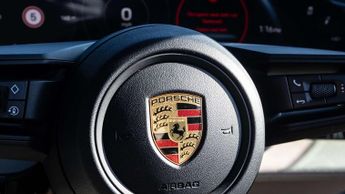Porsche Taycan 