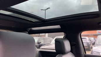 Land Rover Defender X-Dynamic HSE