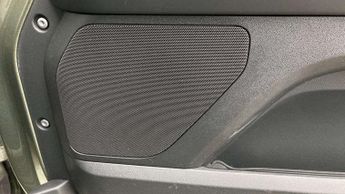 Land Rover Defender X-Dynamic HSE