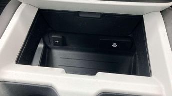 Land Rover Defender X-Dynamic HSE