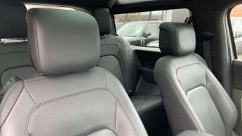 Land Rover Defender X-Dynamic HSE