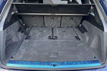 Audi Q7 Black Edition