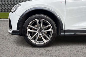 Audi Q3 Black Edition