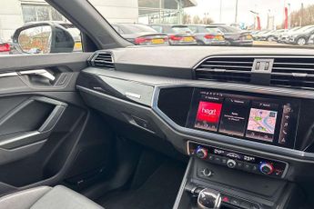 Audi Q3 Black Edition