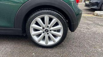 MINI Hatchback Cooper