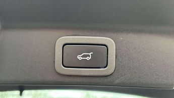 Jaguar F-PACE Portfolio