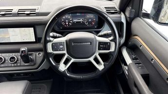 Land Rover Defender X-Dynamic SE