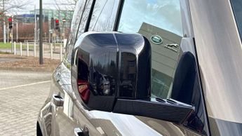 Land Rover Defender X-Dynamic SE
