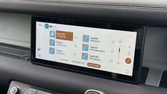 Land Rover Defender X-Dynamic SE