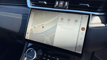 Jaguar F-PACE R-Dynamic Black