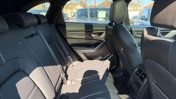 Jaguar F-PACE R-Dynamic Black