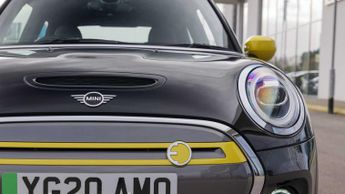 MINI Hatchback Cooper S Level 2