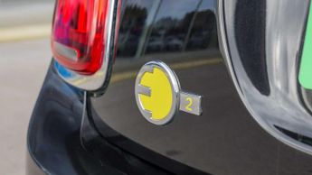 MINI Hatchback Cooper S Level 2