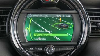 MINI Hatchback Cooper S Level 2