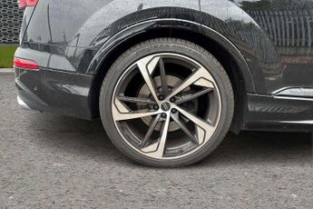 Audi Q7 SQ7 Black Edition