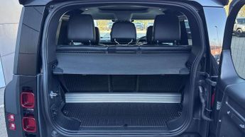 Land Rover Defender SE