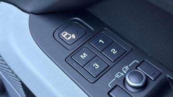 Land Rover Defender SE