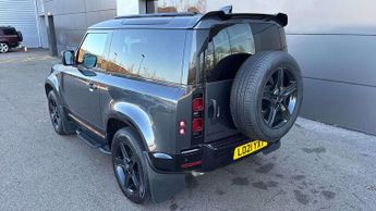 Land Rover Defender SE