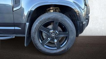 Land Rover Defender SE